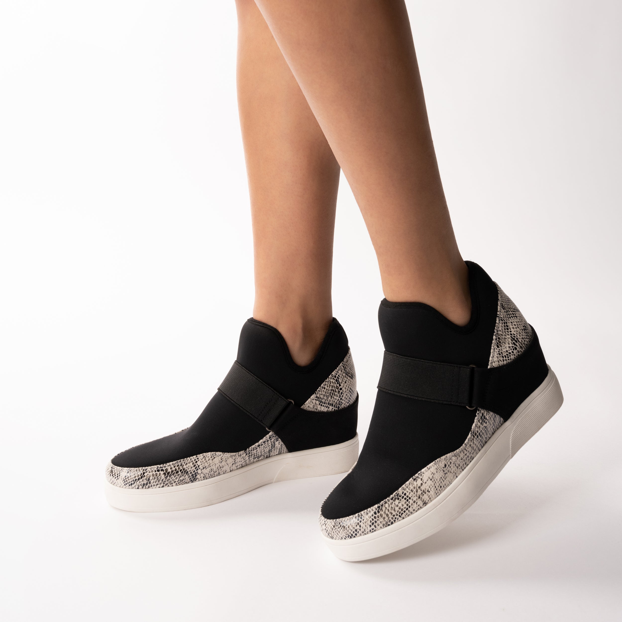 DAMARI HIGH TOP WEDGE SNEAKER