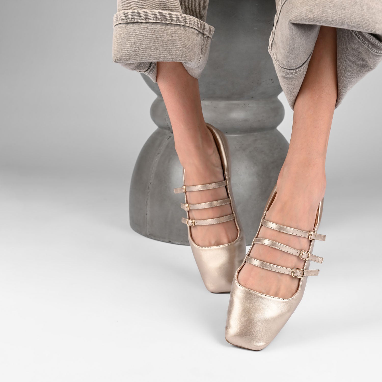 DARLIN BALLET FLATS IN STATEMENT