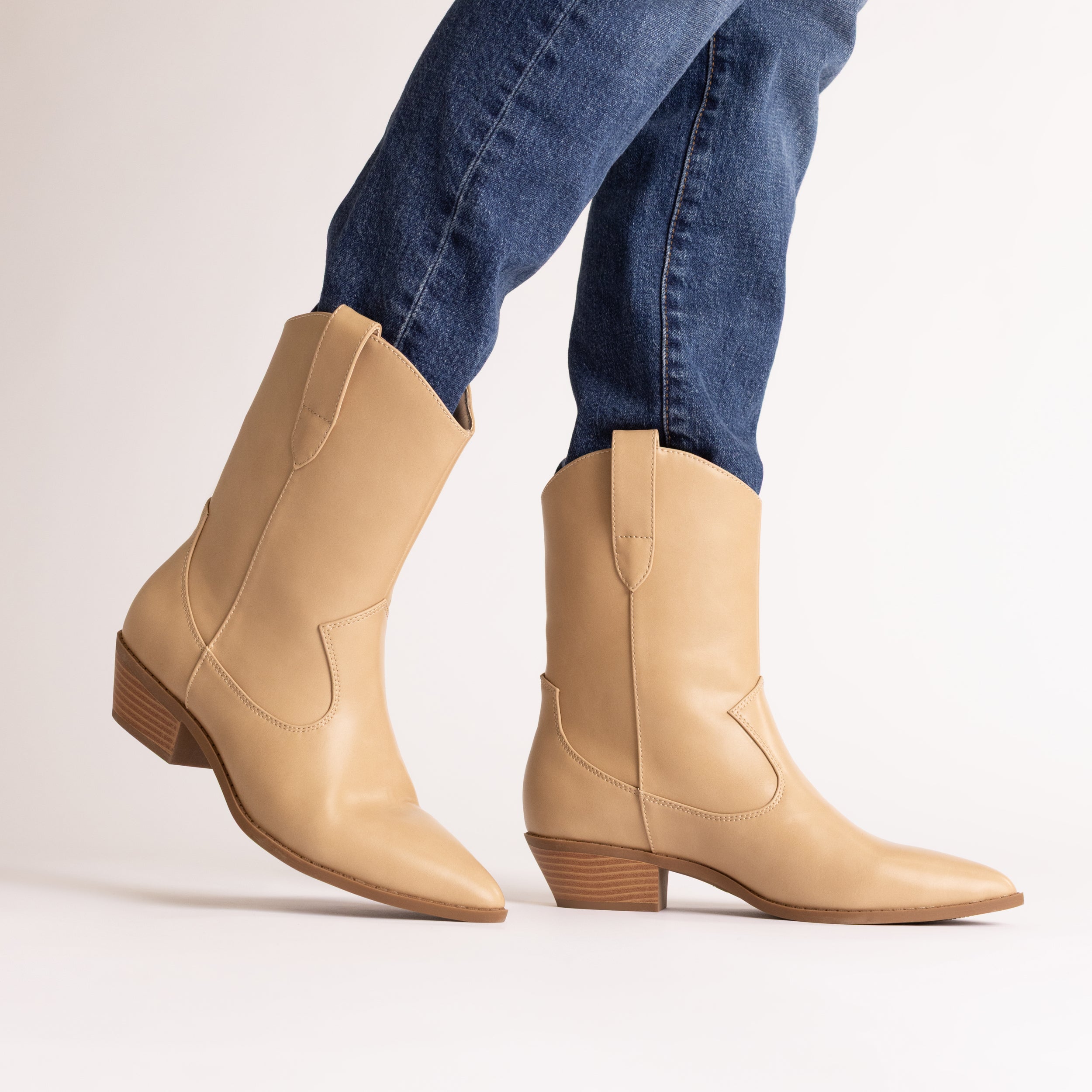 FRITZIE WESTERN ANKLE BOOTIES