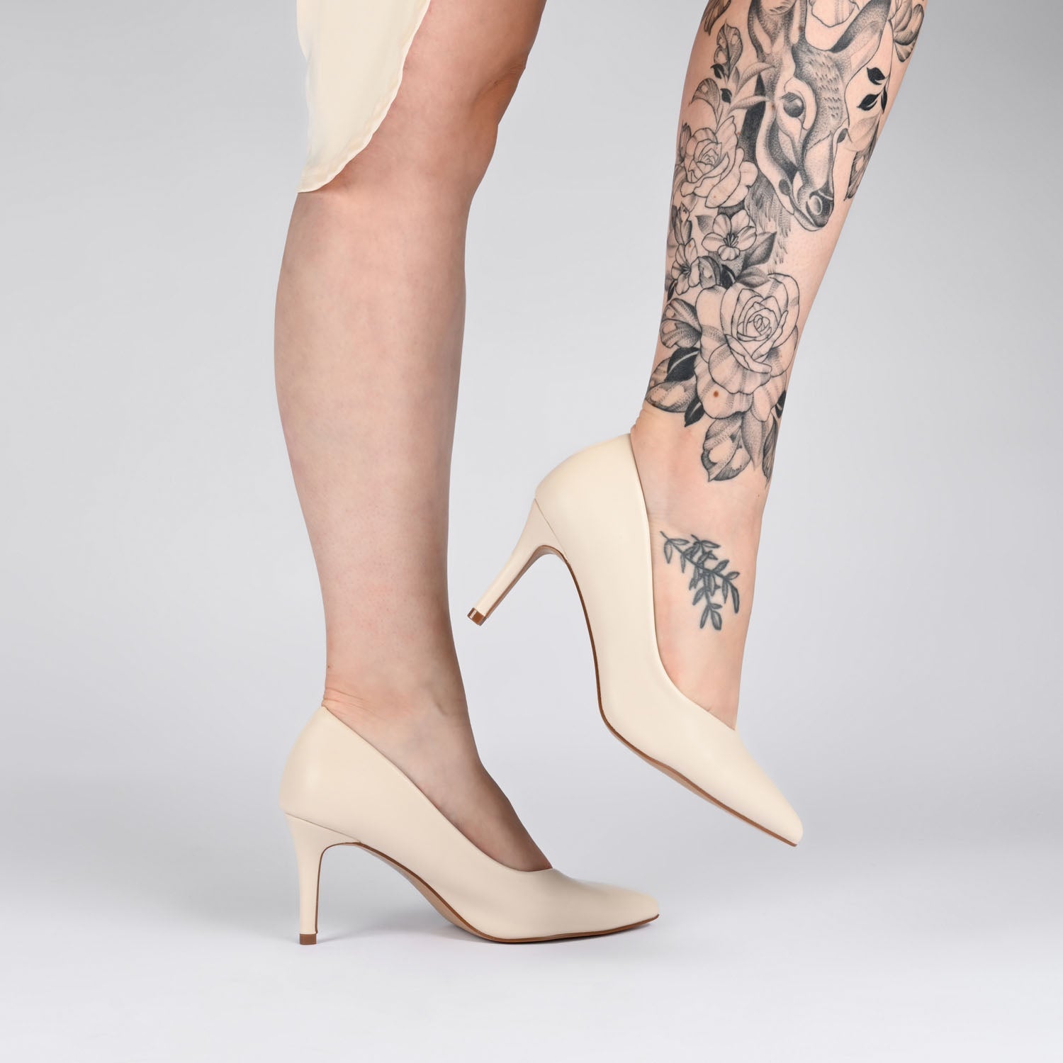 GABRIELLA WARM SHADE STILETTO HEELS IN WIDE - Cream