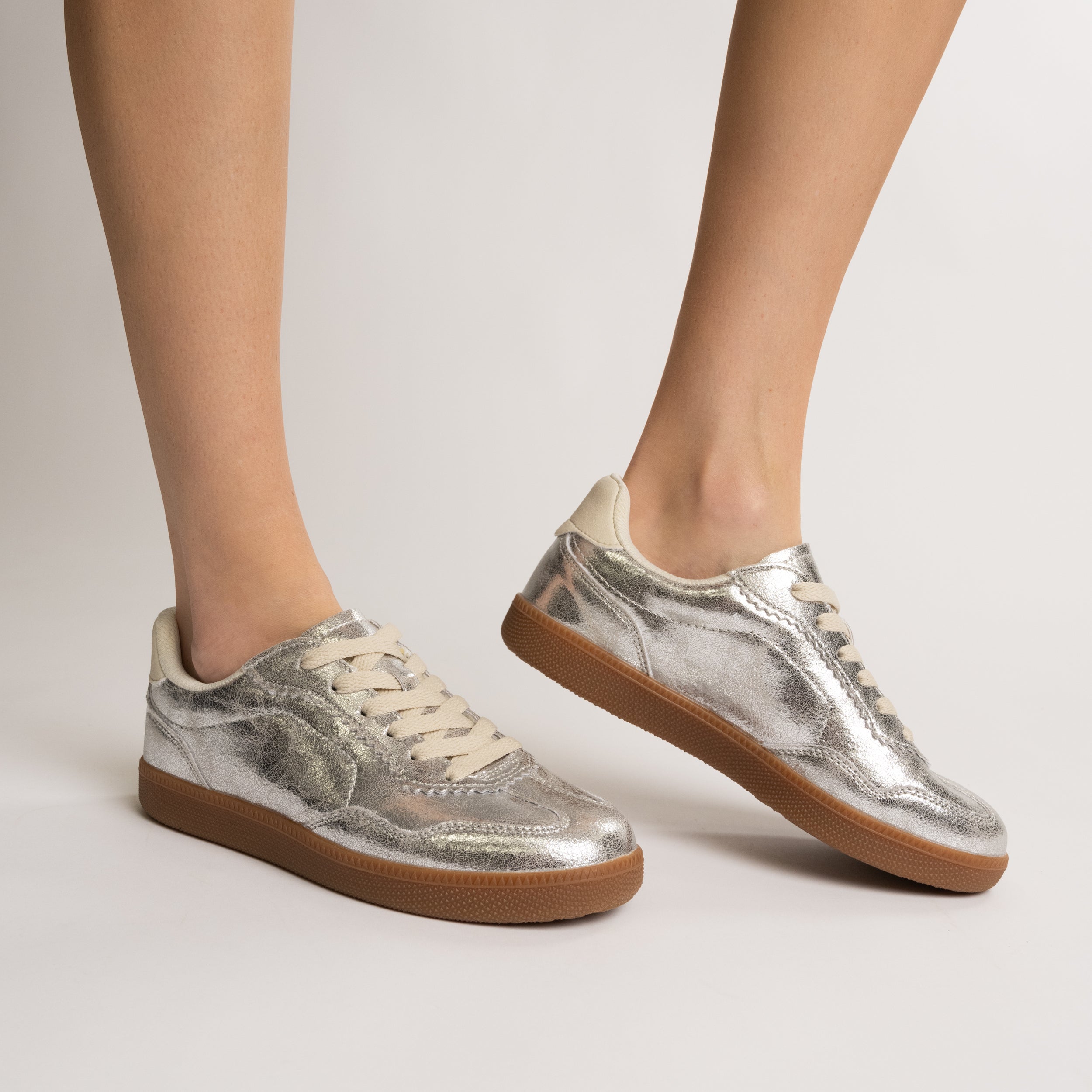LUMMIE CASUAL LACE UP SNEAKERS