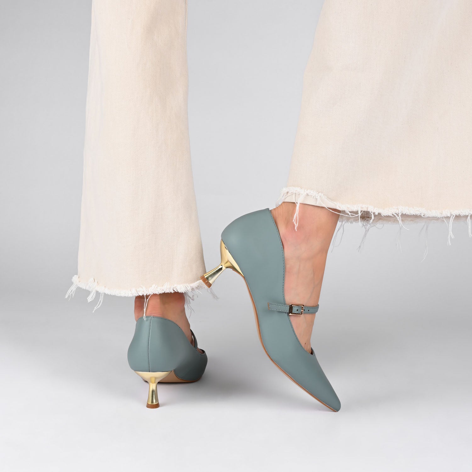 MANZA KITTEN HEELS IN VEGAN LEATHER