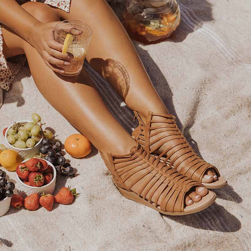 DELILAH GLADIATOR SANDALS IN VEGAN LEATHER - Nude