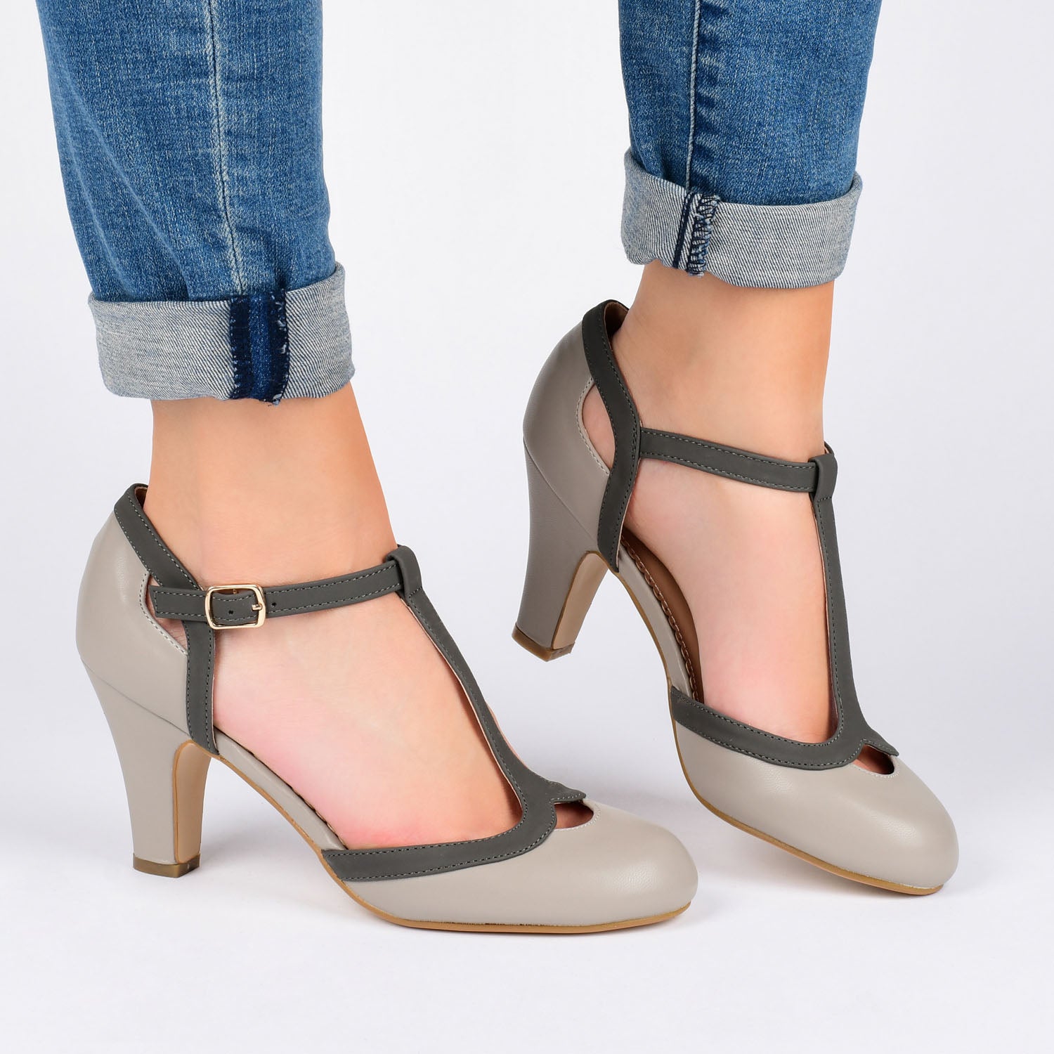 OLINA T-STRAP PUMP HEELS IN VEGAN LEATHER