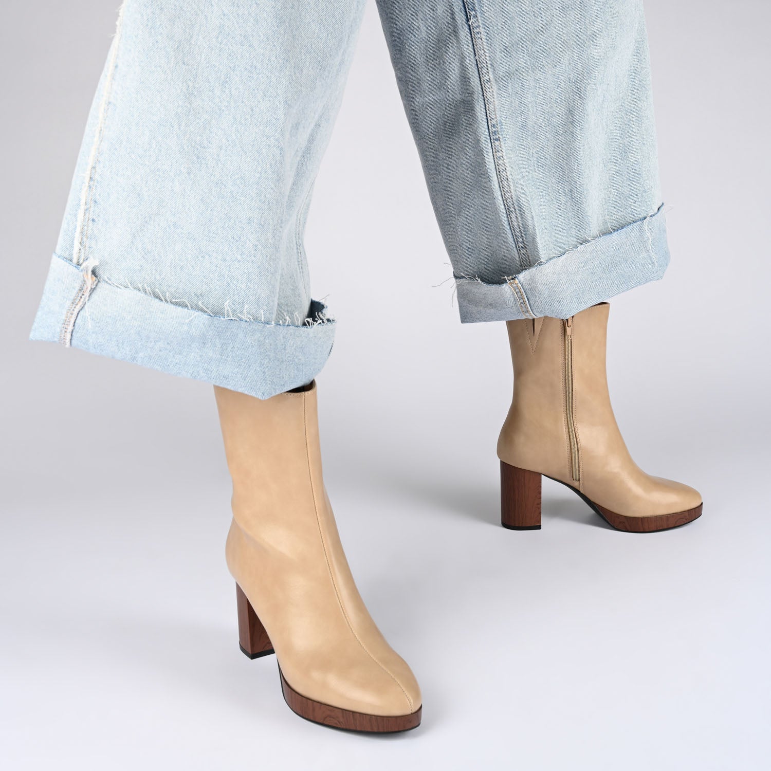 ROMER BLOCK HEEL BOOTIES IN VEGAN LEATHER