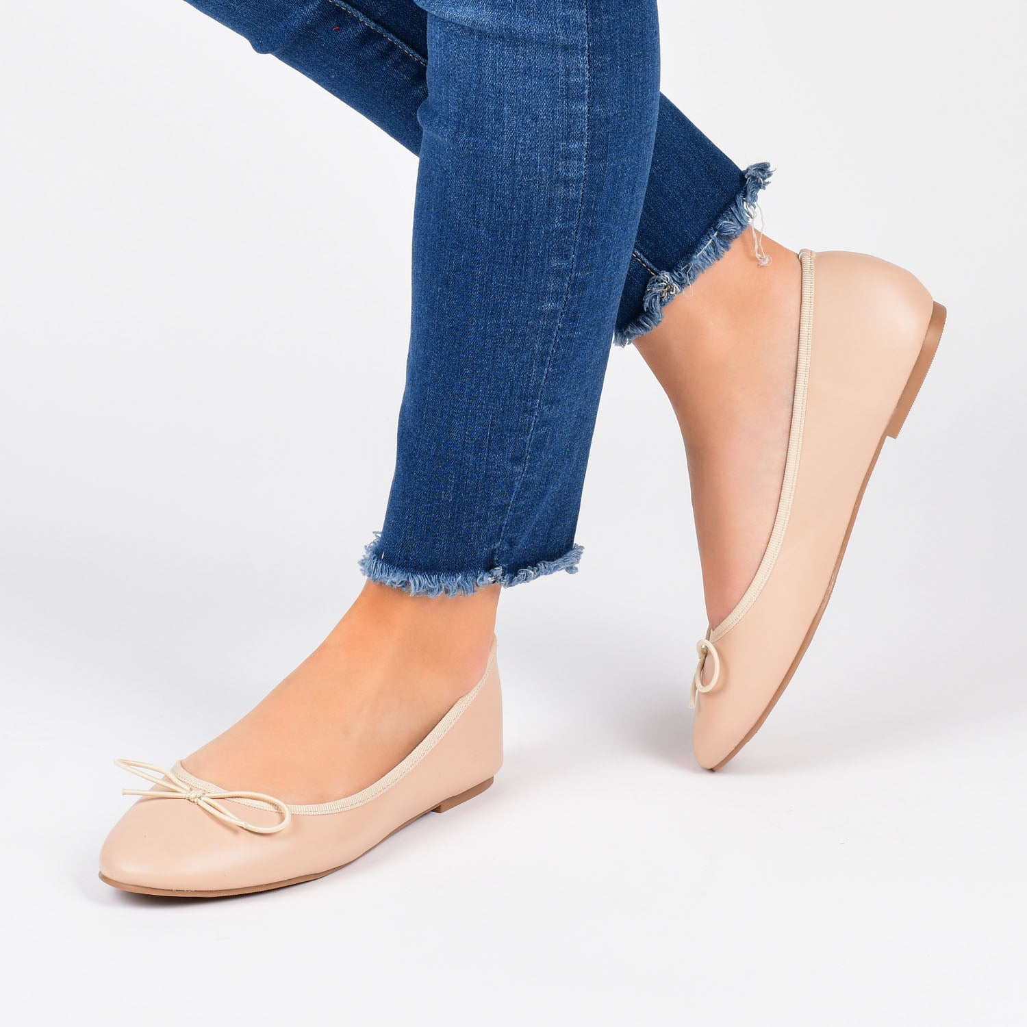 VIKA VEGAN LEATHER BALLET FLATS IN WIDE - Blush