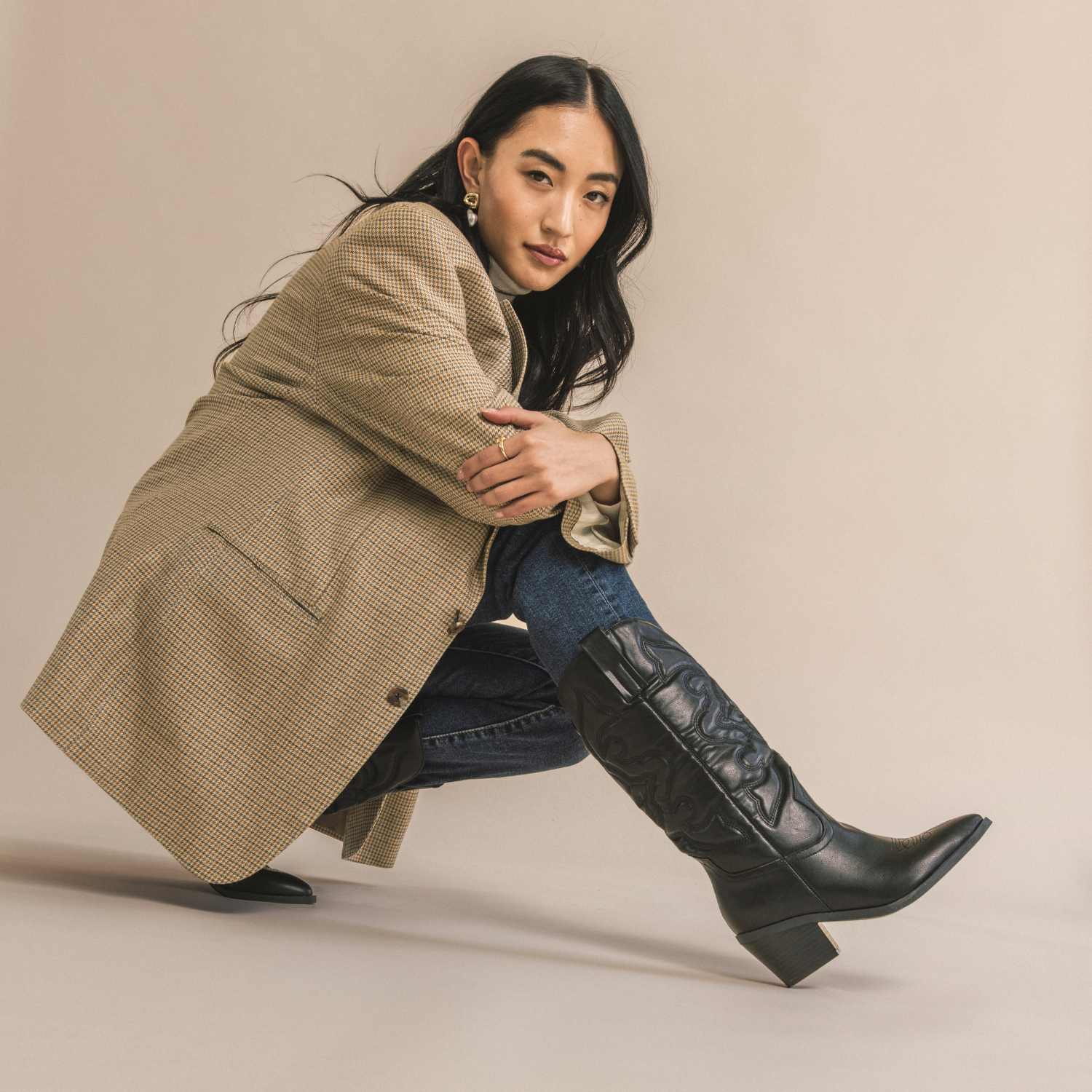 CHANTRY COWGIRL VEGAN LEATHER BOOTS IN WIDE CALF