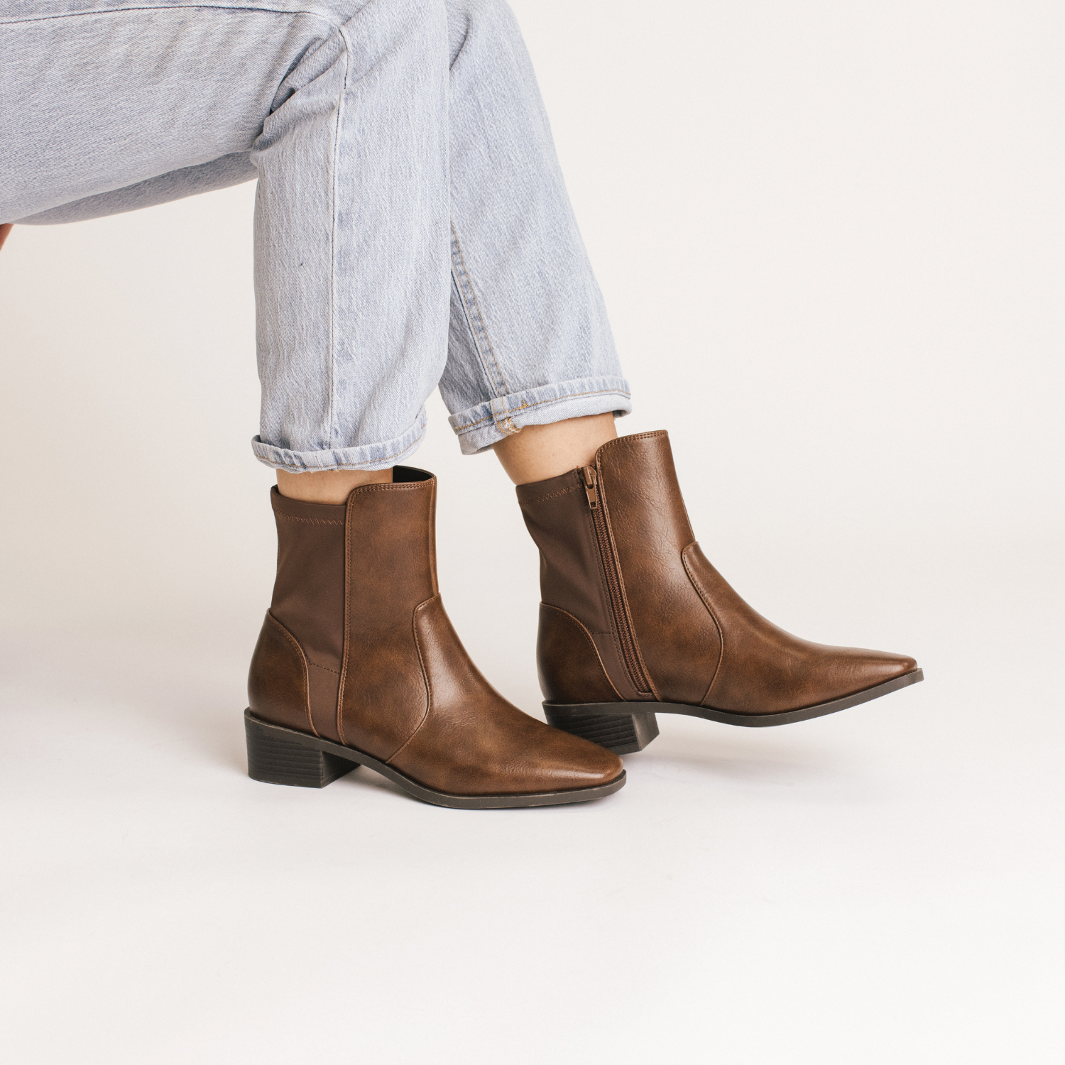 RENNA STRETCH CHELSEA BOOTIES