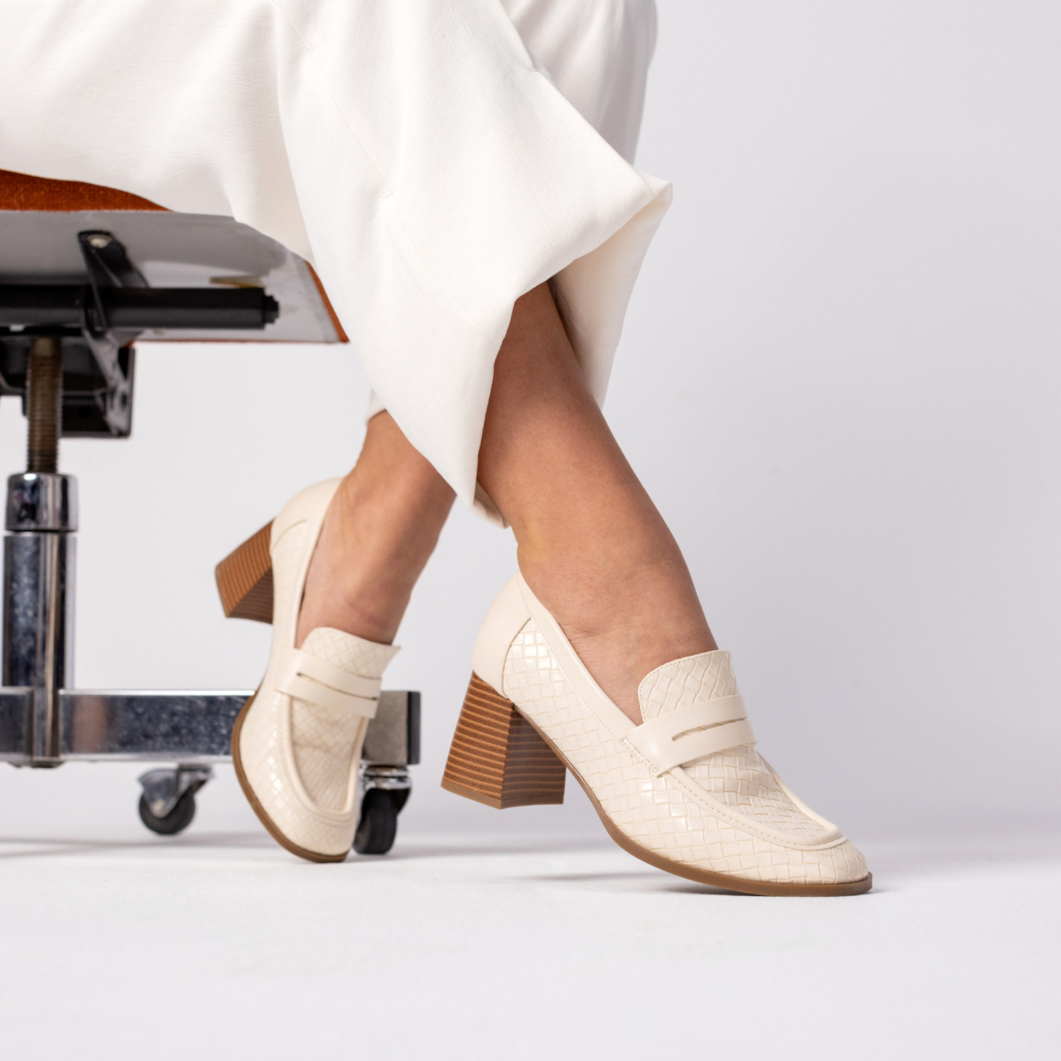 MALLEAH BLOCK HEEL LOAFERS - Bone Woven