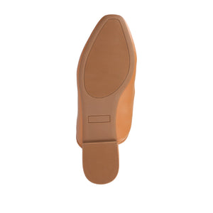 AKZA MULED LOAFER FLATS IN WIDE - Cognac PU