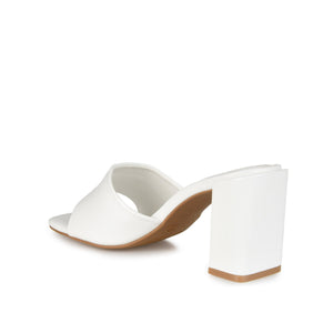 ALISIA MULED BLOCK HEELS IN VEGAN LEATHER - White