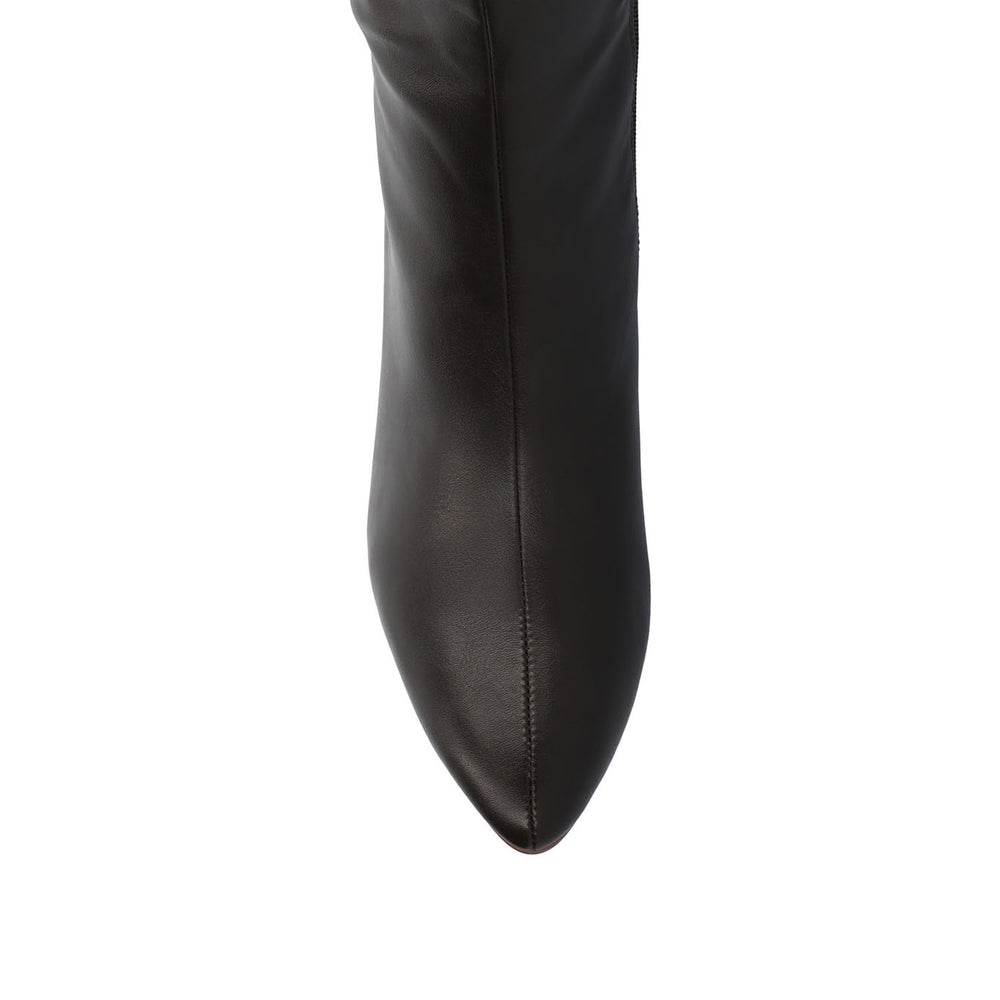 AMEYLIA KNEE-HIGH BOOTS IN FAUX SUEDE