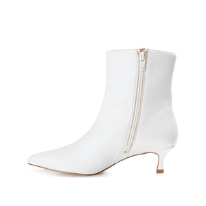 ARELY POINTED TOE BOOTIES IN WIDE - White PU