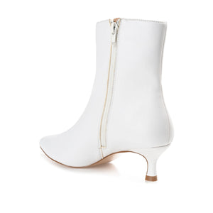 ARELY POINTED TOE BOOTIES IN VEGAN LEATHER - White PU