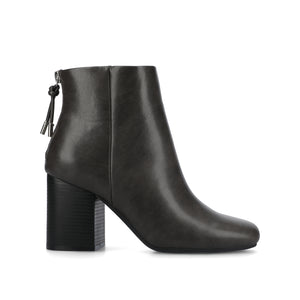 AUDRINA BLOCK HEELED BOOTIES IN FAUX LEATHER