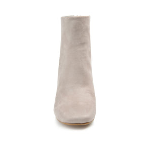 AUDRINA BLOCK HEELED BOOTIES IN FAUX LEATHER