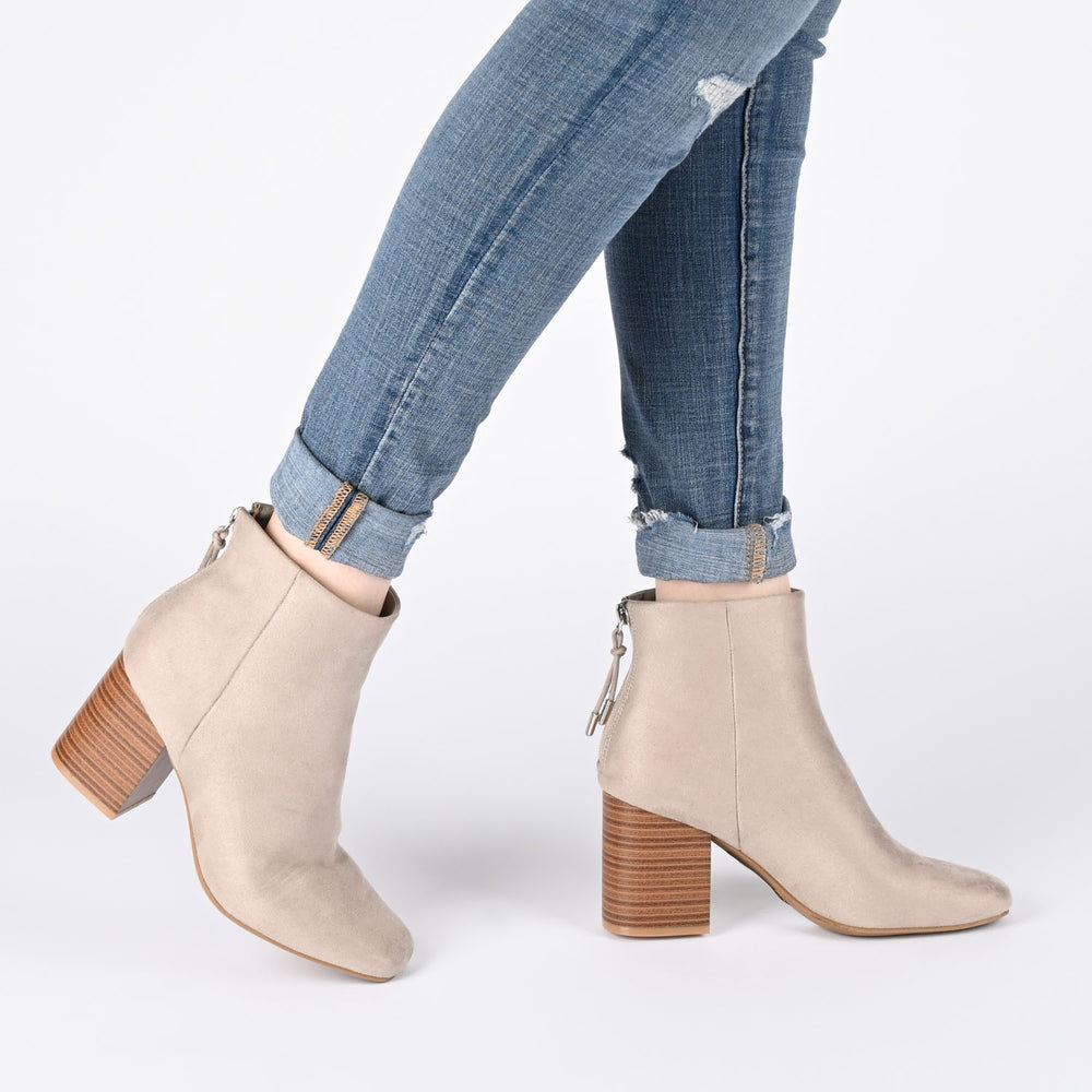 AUDRINA BLOCK HEELED BOOTIES IN FAUX LEATHER