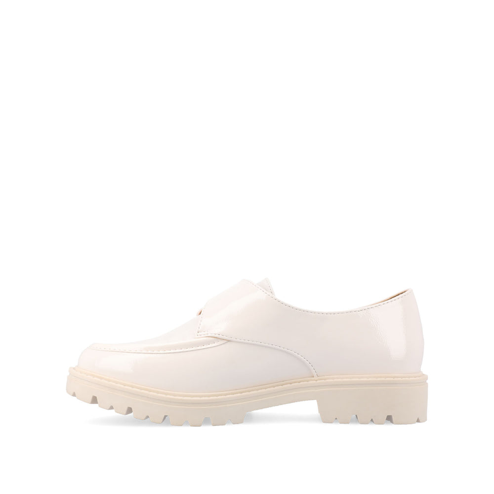 AZULA OXFORD FLATS IN FAUX LEATHER