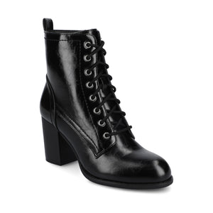 BAYLOR VEGAN LEATHER LACE-UP BOOTIES IN WIDE - Black Crinkle