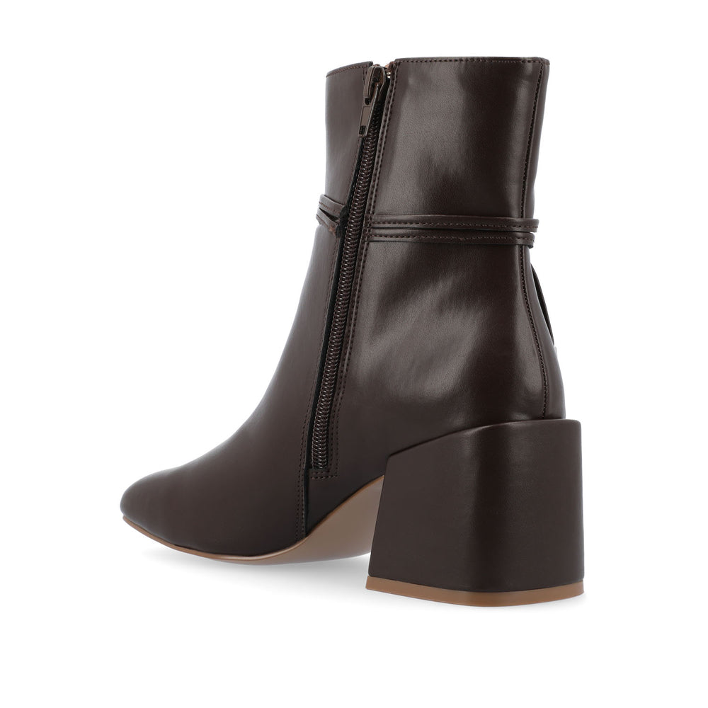 BEVERLEY BLOCK HEELED BOOTIE IN FAUX LEATHER