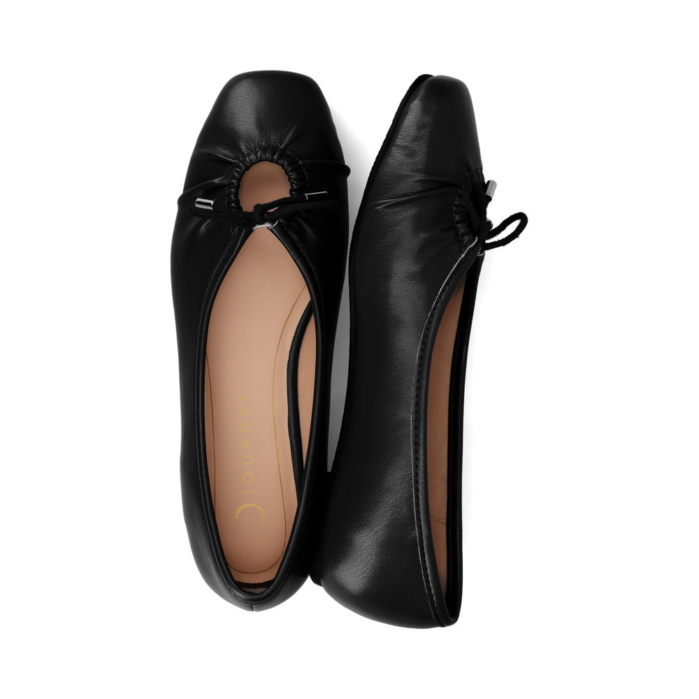 CALLEE BALLET FLATS IN FAUX LEATHER