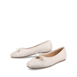 CALLEE VEGAN LEATHER BALLET FLATS IN WIDE - Bone