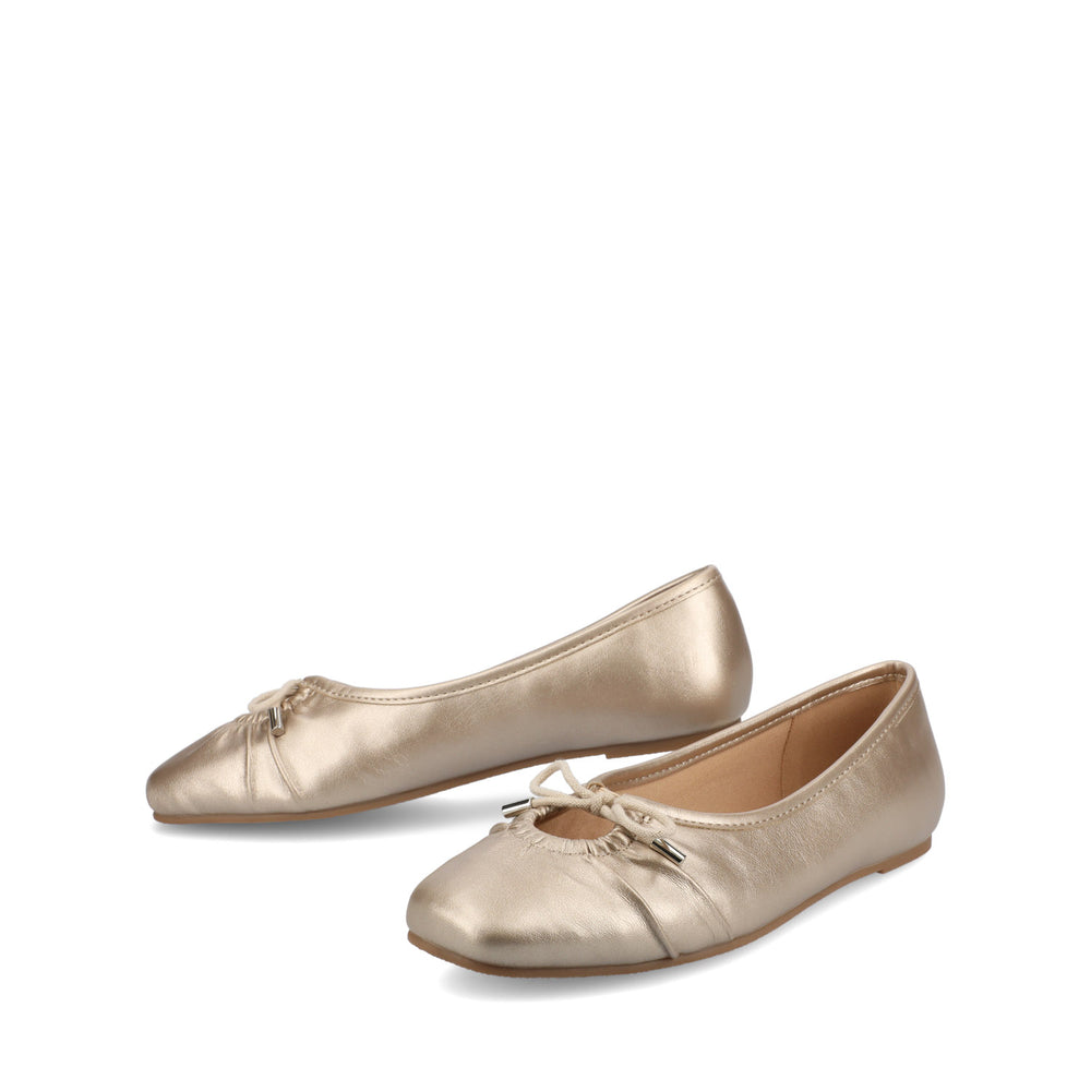 CALLEE FAUX LEATHER BALLET FLATS IN WIDE