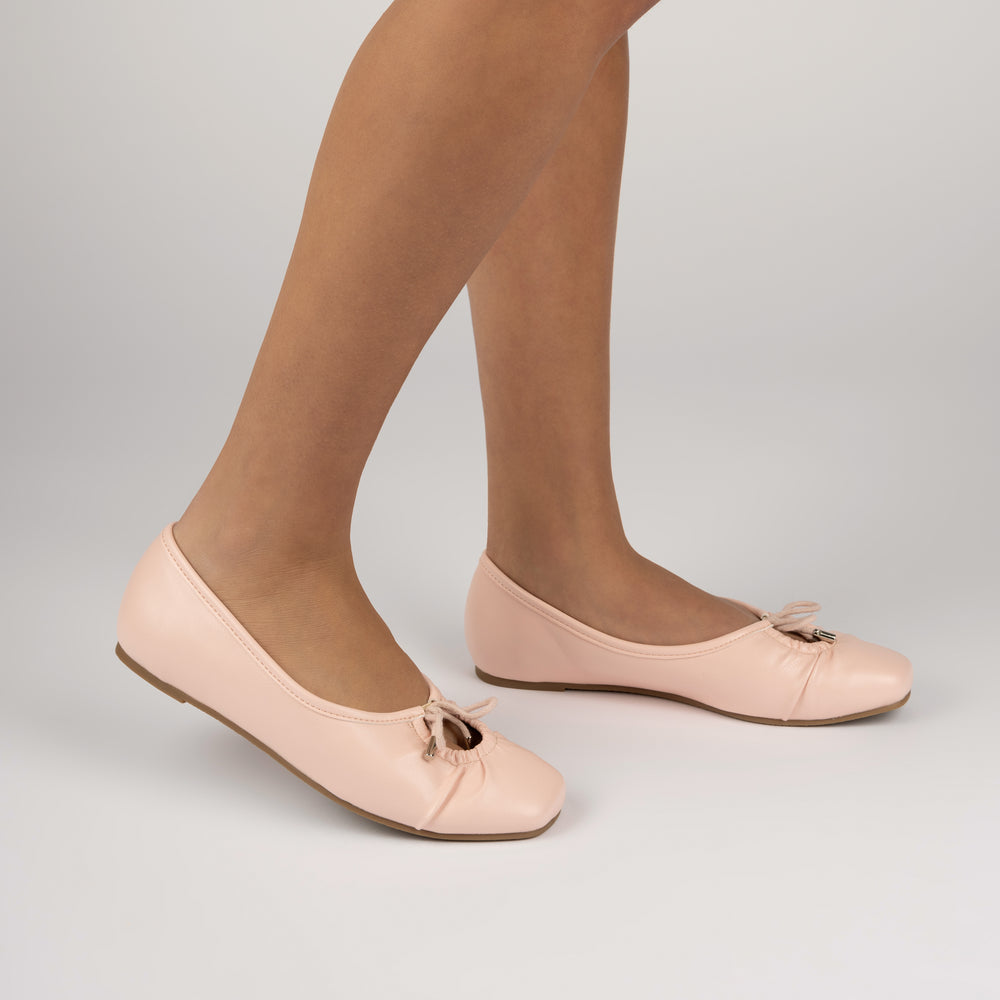 CALLEE BALLET FLATS IN FAUX LEATHER