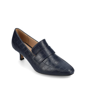 CELINA KITTEN LOAFER HEELS IN CROCO STATEMENT WIDE - Navy Nubuck