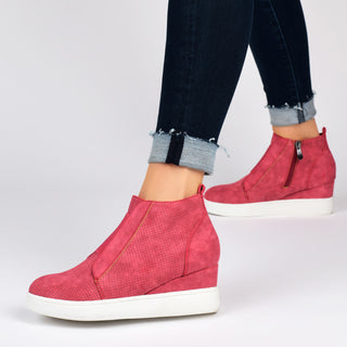 CLARA WEDGE SNEAKERS IN FAUX LEATHER