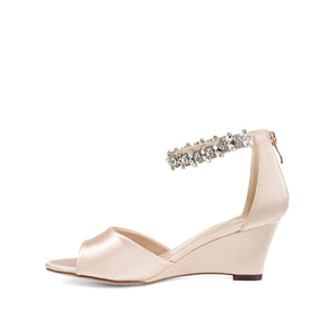CONNOR STRAPPY WEDGE HEELS IN SATIN - Cream