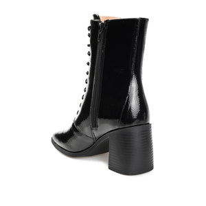 COVVA LACE-UP BOOTIES IN WIDE - Black Patent
