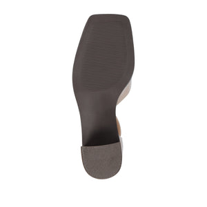 EVANGELINE PATENT HEELS IN WIDE - Patent Taupe