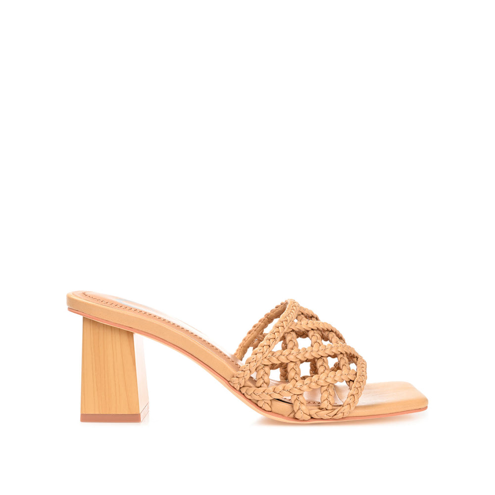 EVVIE HEELED SANDALS IN FAUX LEATHER