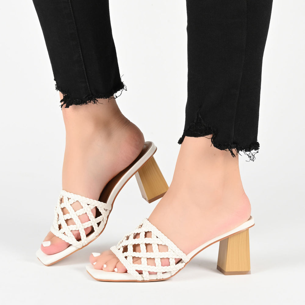 EVVIE HEELED SANDALS IN FAUX LEATHER