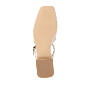 GRETCHENN HEELED FLATS IN PATENT - Beige