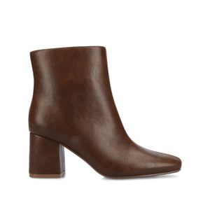 HAYLINN VEGAN LEATHER BOOTIES IN WIDE - Chocolate