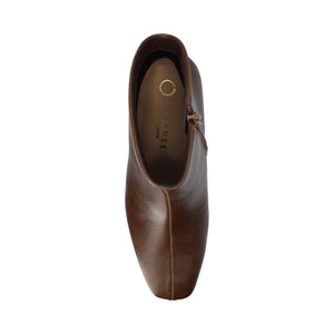 HAYLINN VEGAN LEATHER BOOTIES IN WIDE - Chocolate