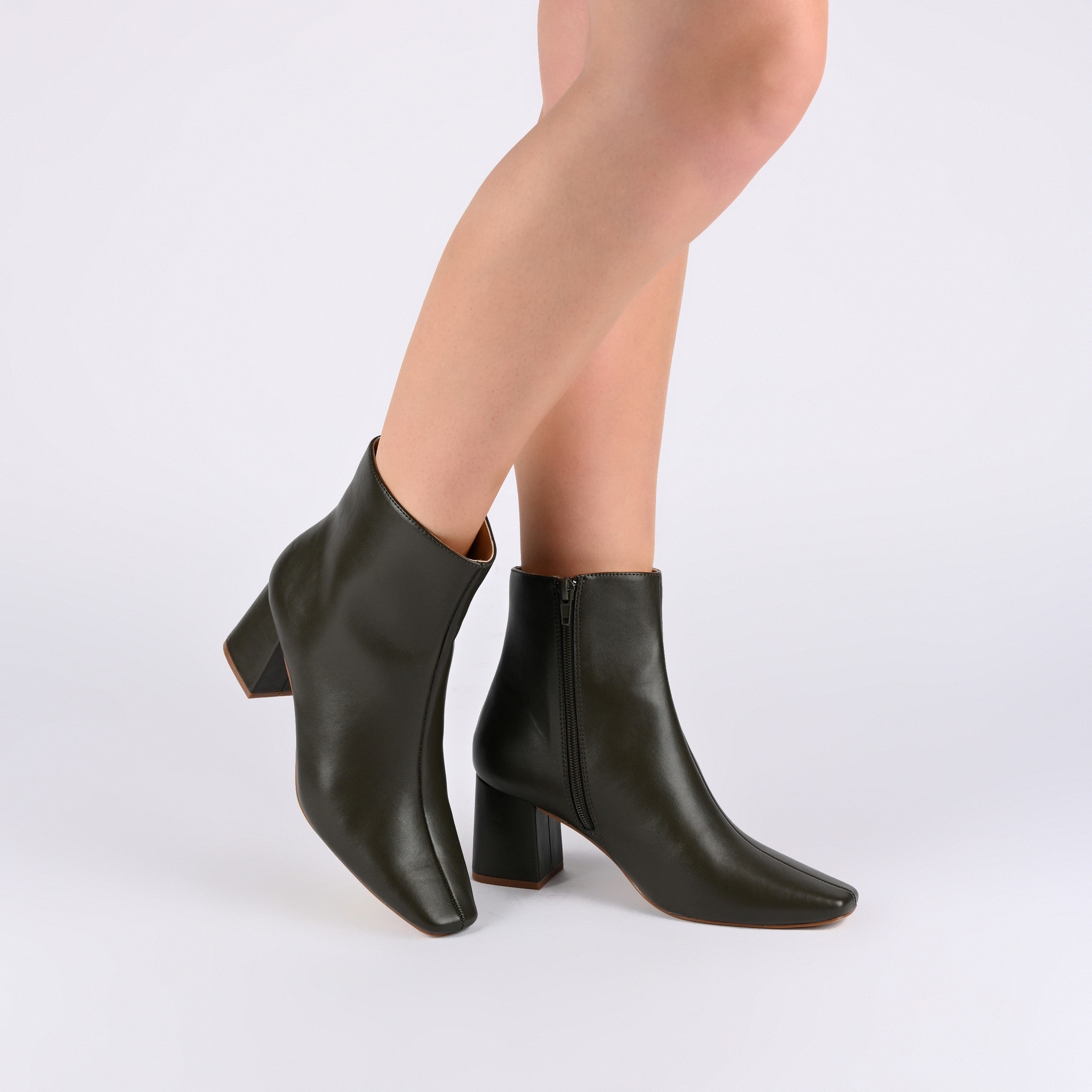 HAYLINN SQUARE TOE BOOTIES - Black Patent