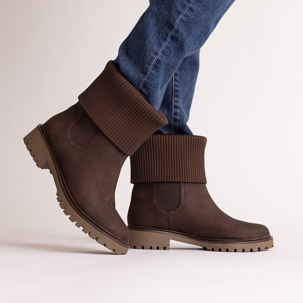 ISABEAU CHELSEA BOOTS
