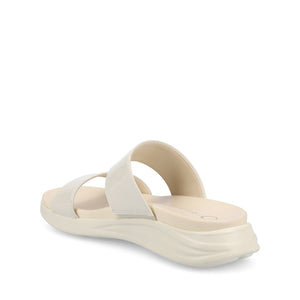 JANIS SLIP ON SANDALS IN PATENT - Bone Patent