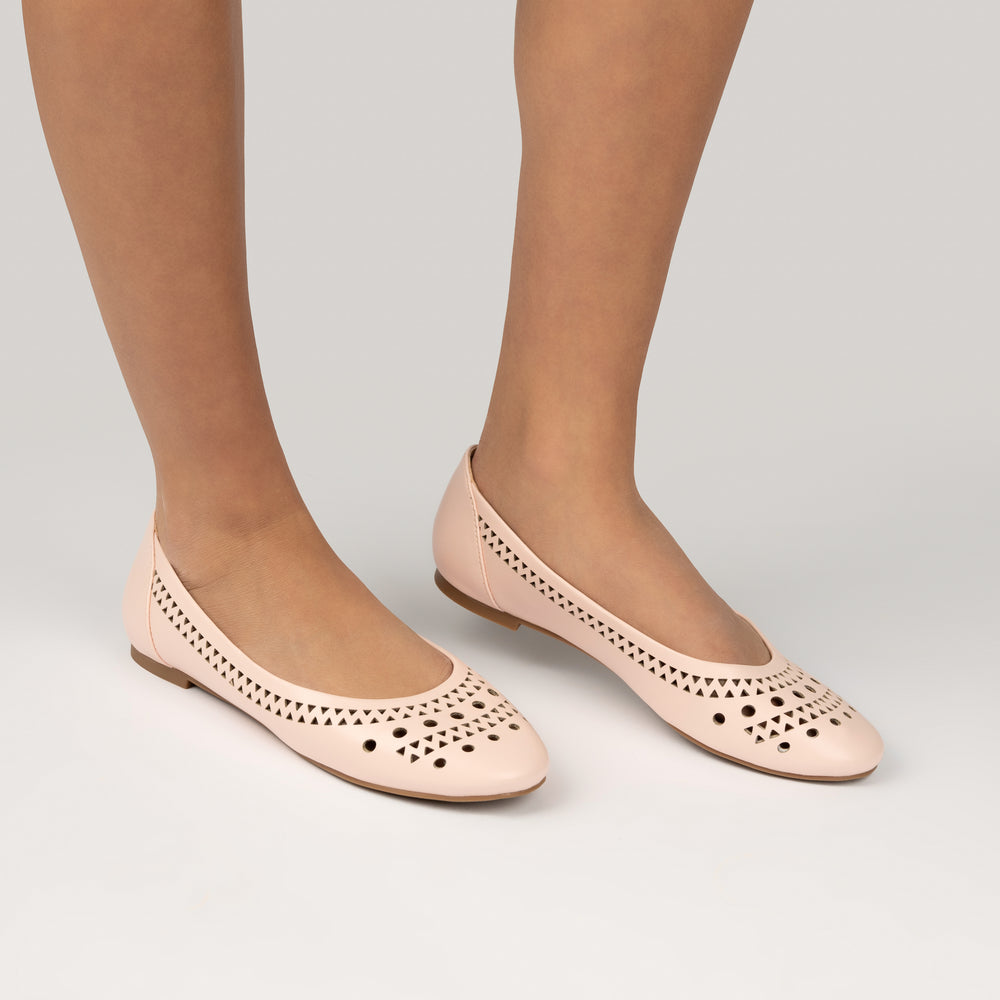 KAMRAH BALLET FLATS IN FAUX LEATHER