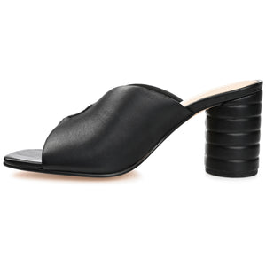 KARAH BLOCK HEELED MULES IN LEATHER - Black