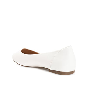 KAVN BALLET FLATS IN VEGAN LEATHER - White