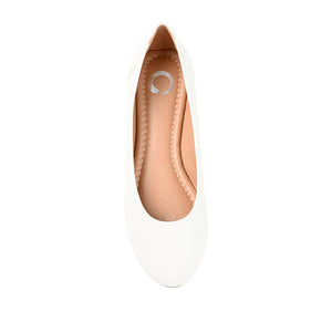KAVN VEGAN LEATHER FLATS IN WIDE - White