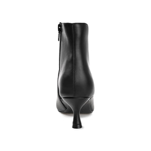 KELSSA POINTED TOE BOOTIES IN FAUX LEATHER