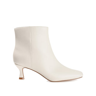 KELSSA POINTED TOE BOOTIES IN WIDE