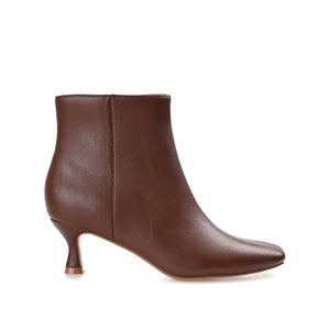 KELSSA POINTED TOE BOOTIES IN WIDE - Brown