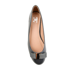 KIM ROUND TOE BALLET FLATS IN PATENT - Grey