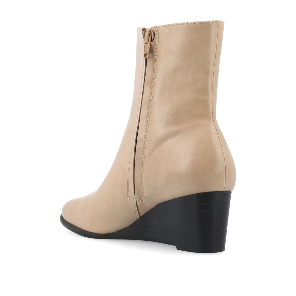 KYLO WEDGE HEELED BOOTIES IN FAUX LEATHER